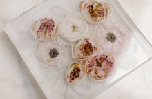 Load image into Gallery viewer, Preserve Florals